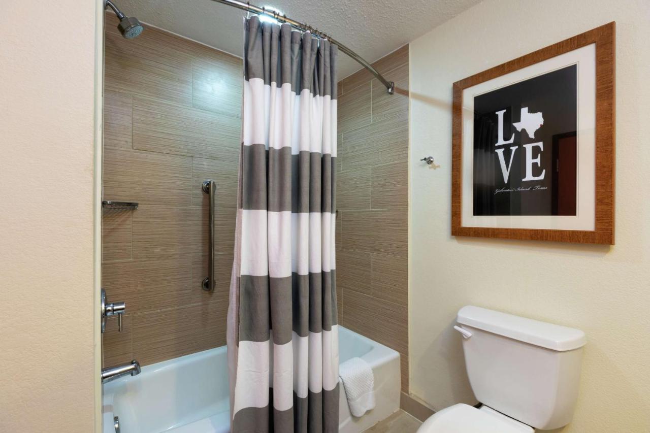 Doubletree By Hilton Galveston Beach Buitenkant foto